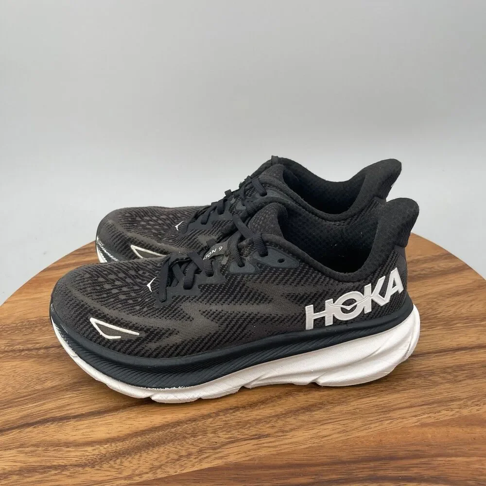 Hoka One One hoka one